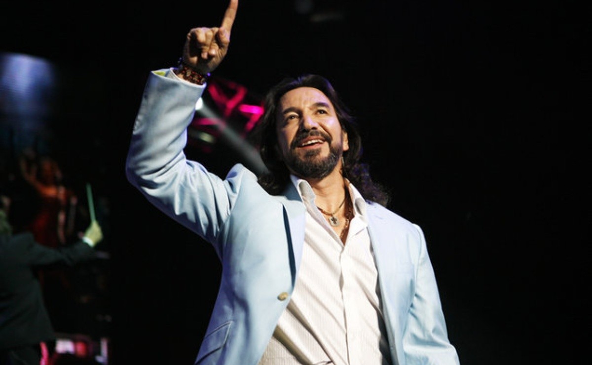 Marco Antonio Solis And His New Year's Message