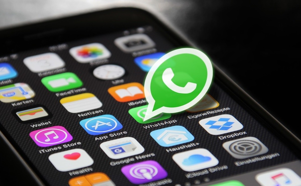 Why You Shouldn't Know Who Sees Your Photos On Whatsapp