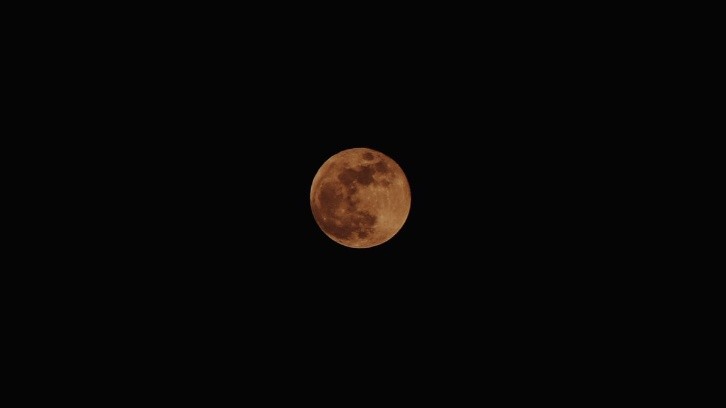The full moon will give away many energies. Photo: Pexels