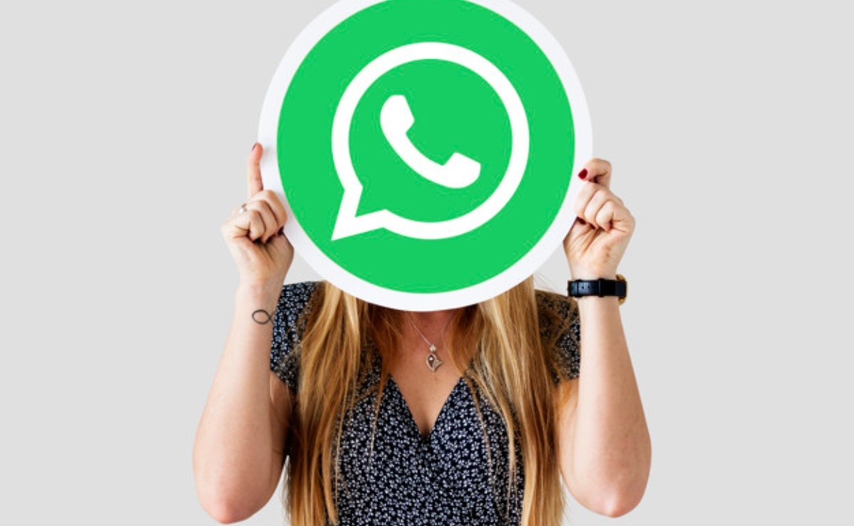 How To See WhatsApp Status Without Nobody Noticing