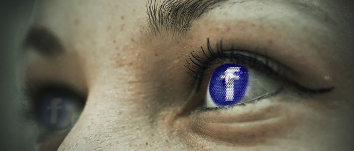 Zuckerberg's monopoly Facebook-Watsapp and instagra. Photo. Pixabay.