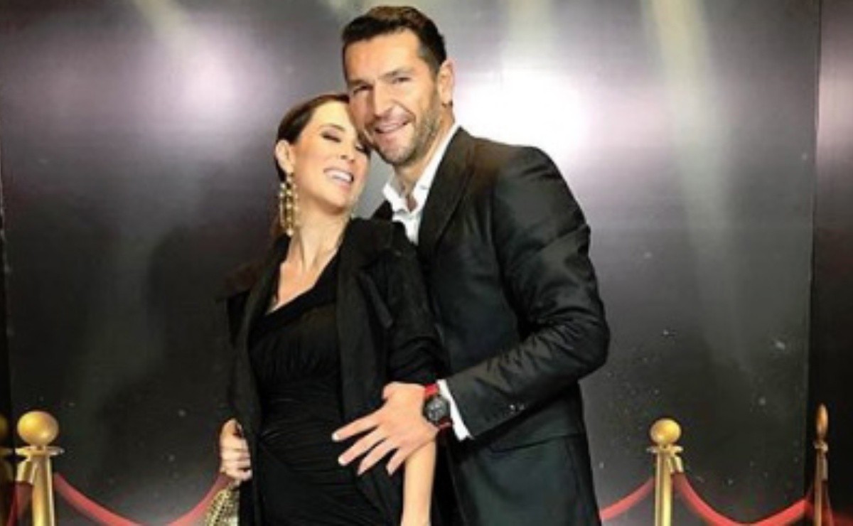 Jacky Bracamontes Is Surprised By Her Husband