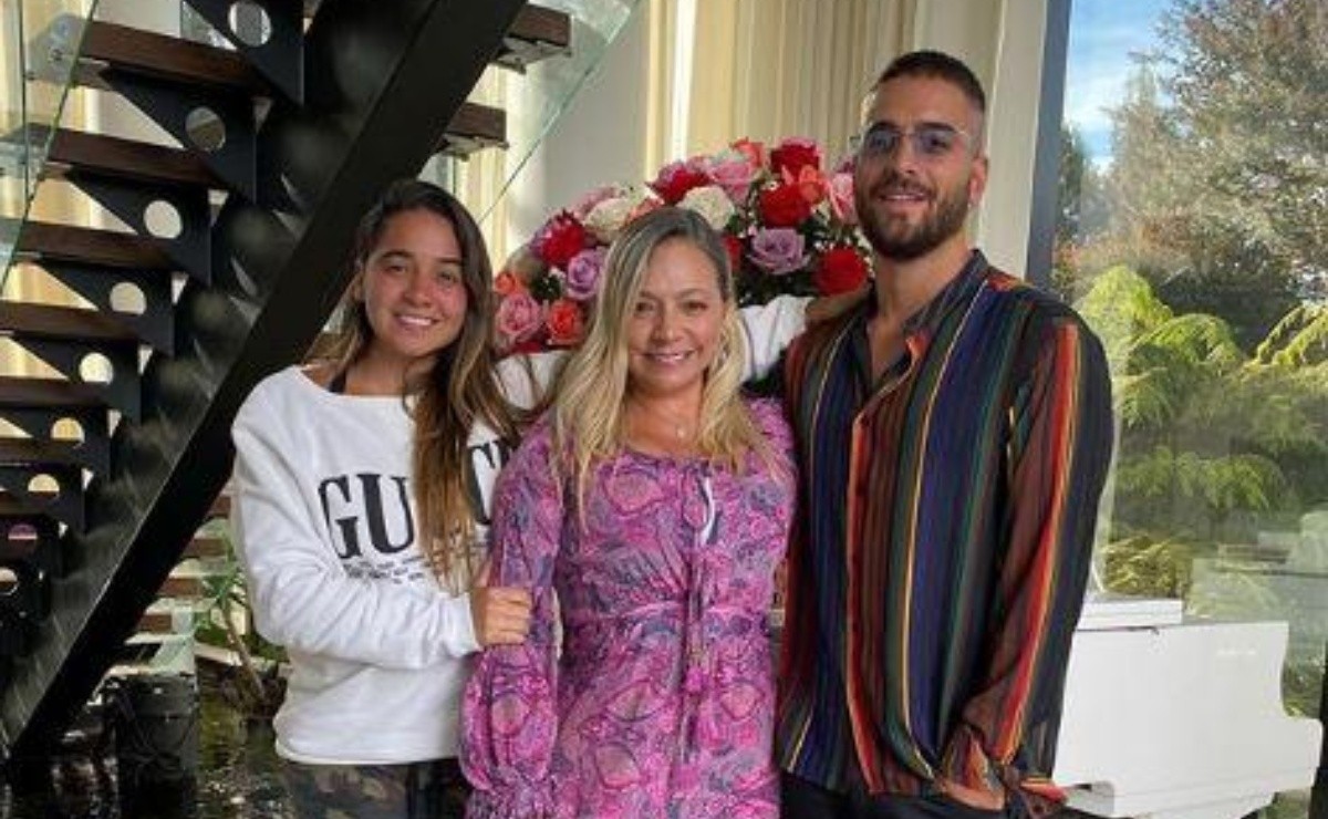 Video Maluma Makes Her Mother Cry With Surprise Visit