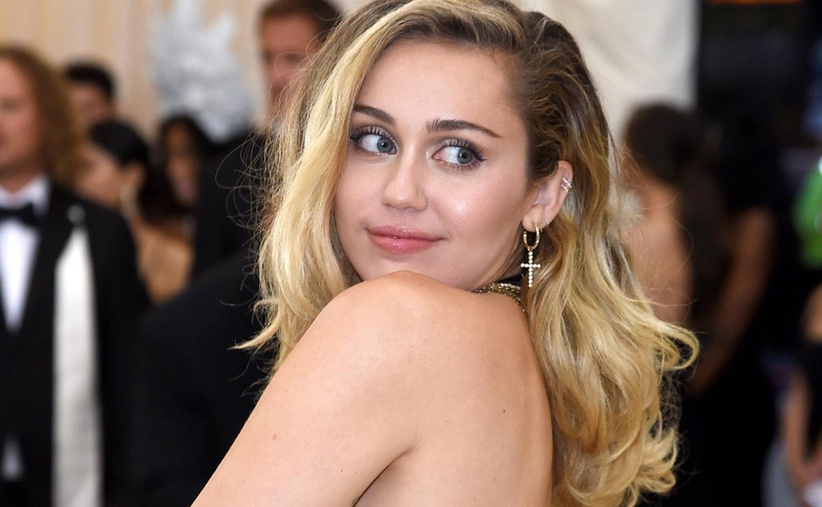 Miley Cyrus And Kaitlynn Carter End Their Relationship