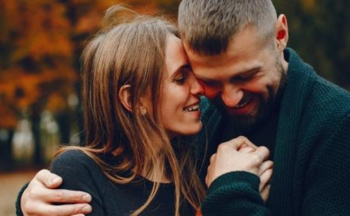 Why Men Fall In Love With Women Younger Than They