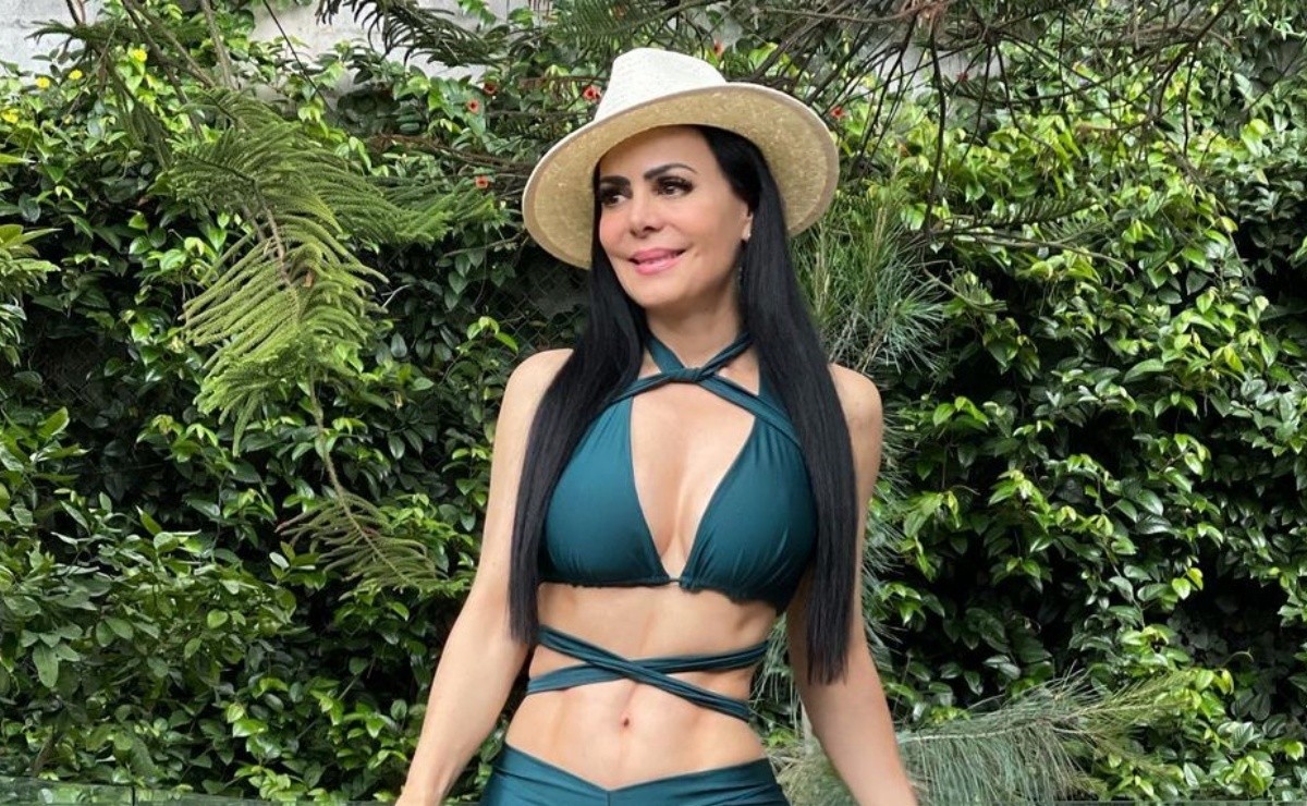 Maribel Guardia Raises Her Leg And Says: Get Up And Eat The World