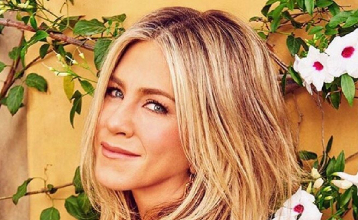 Jennifer Aniston Generates Controversy Over A Detail In Her Photo