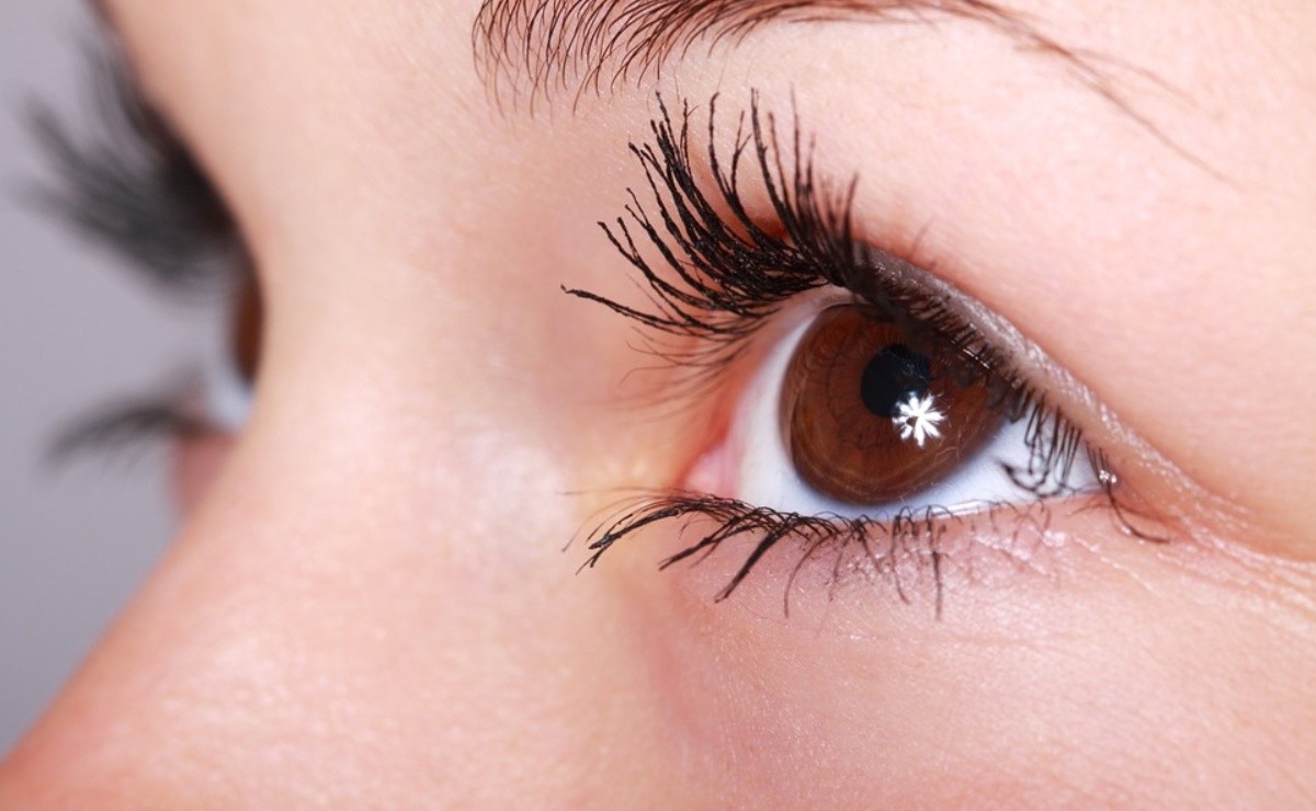 Tricks to lengthen the eyelashes and show off some big eyes