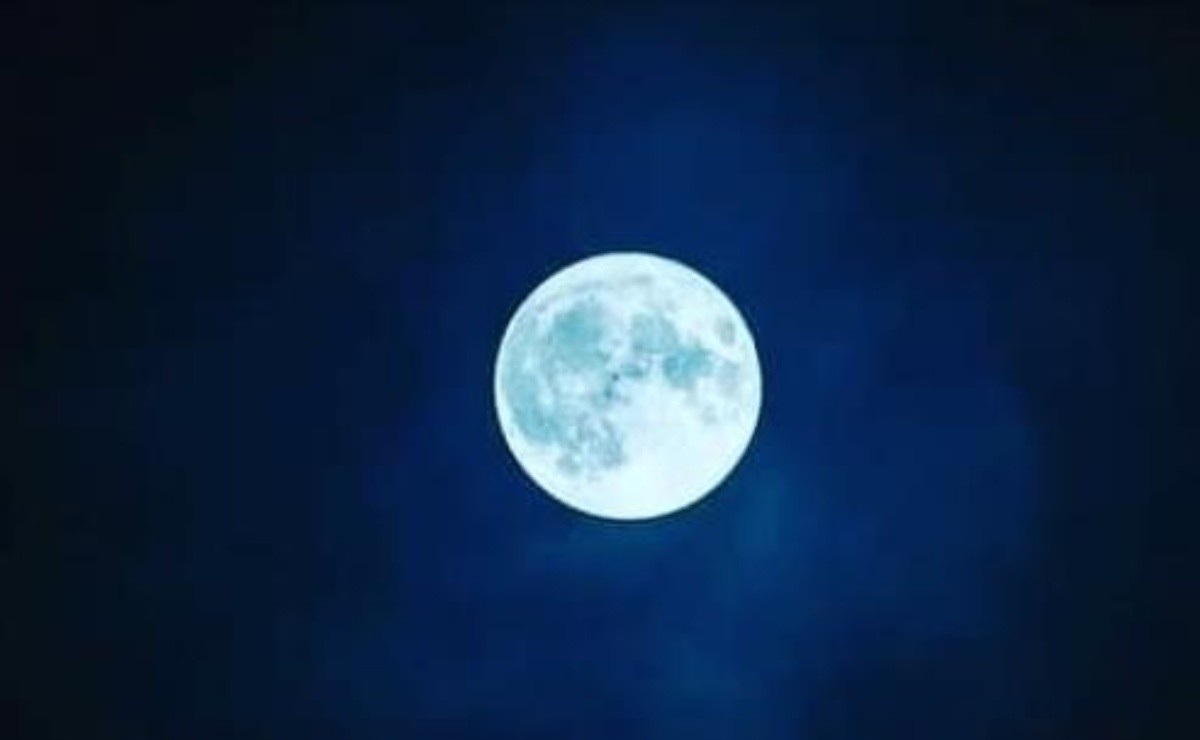 Halloween Blue Moon Causes Fear Around The World