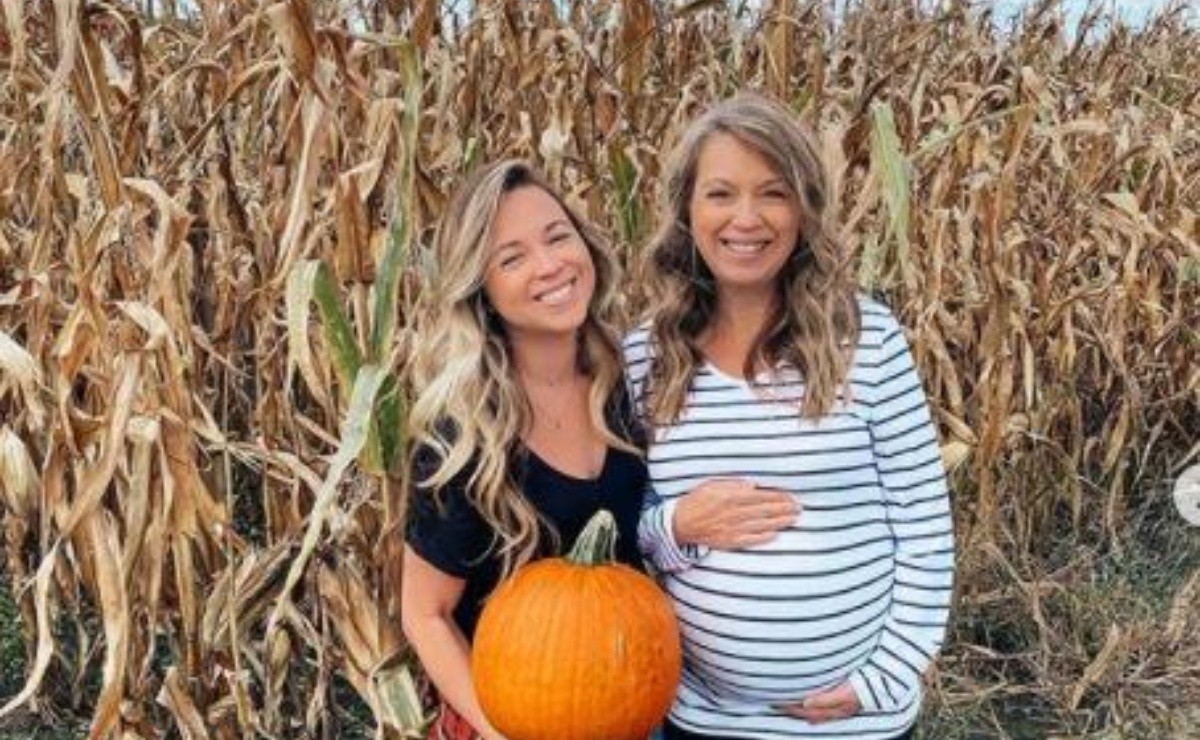 Woman Will Give Birth To Her Grandson So Her Daughter Has Her Own Family