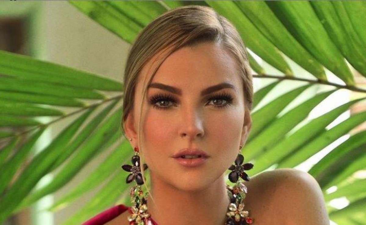 Marjorie De Sousa's Eyebrows And Dentures From 20 Years Ago Video