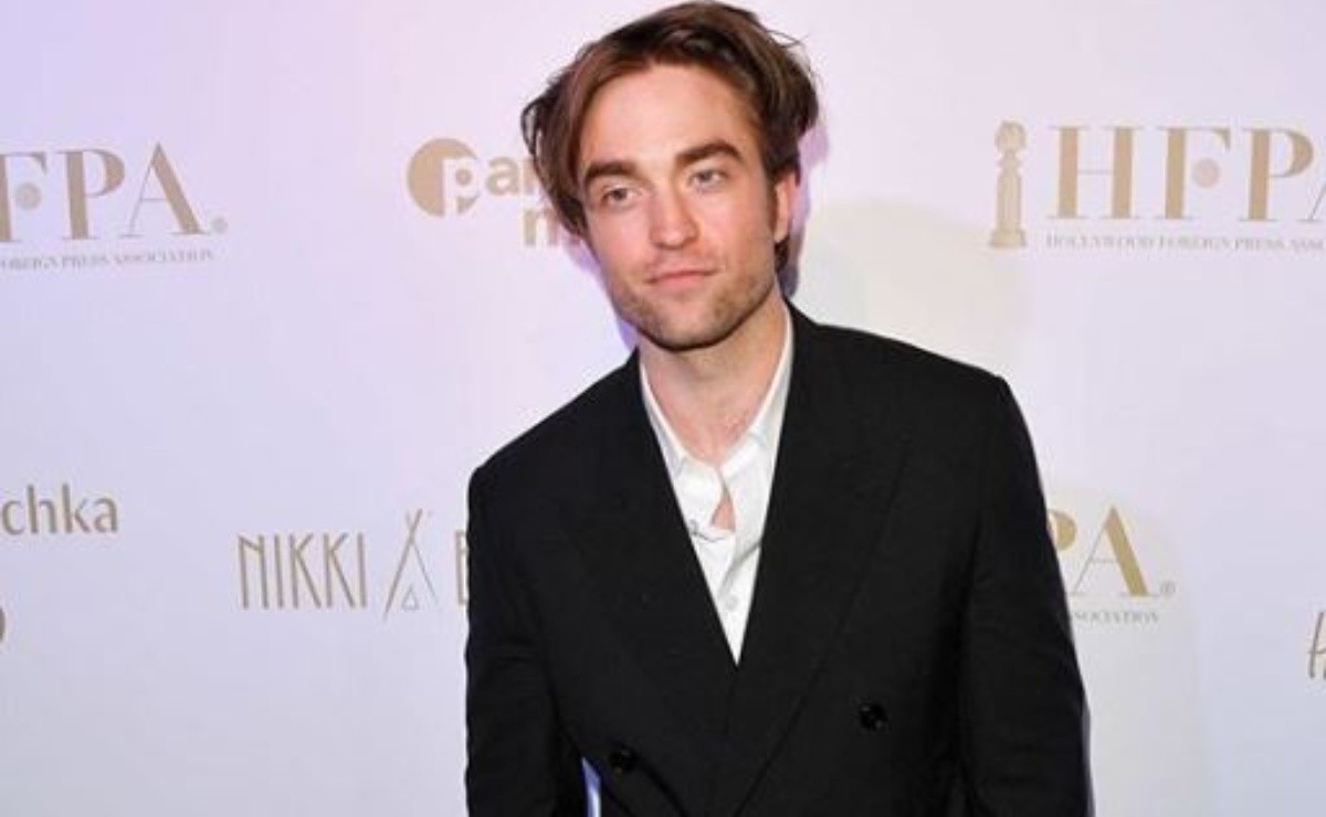 Robert Pattinson For Lack Of Muscle Delays Shooting Of Batman