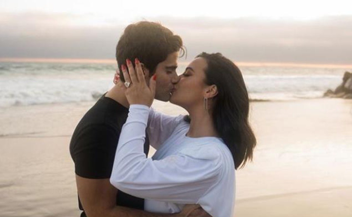 Demi Lovato's Boyfriend Gives Her Elegant Engagement Ring There Will Be Wedding!