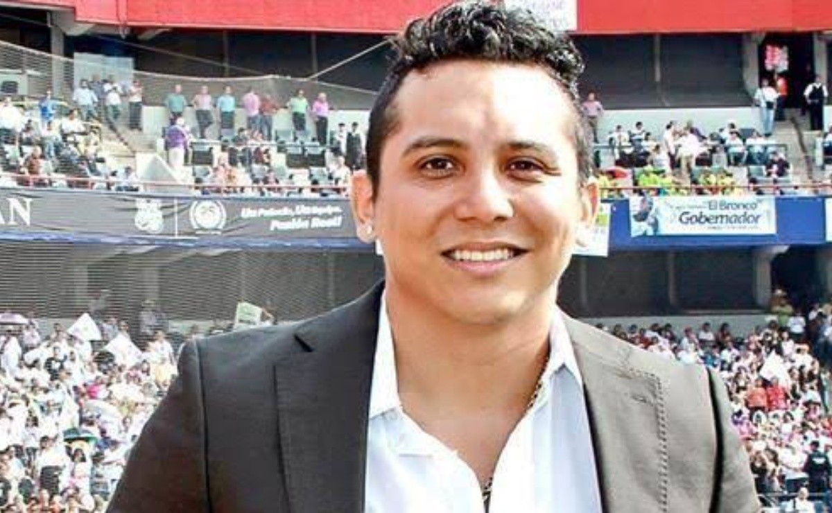 Edwin Luna Celebrates 10 Years Of Trakalosa De Monterrey