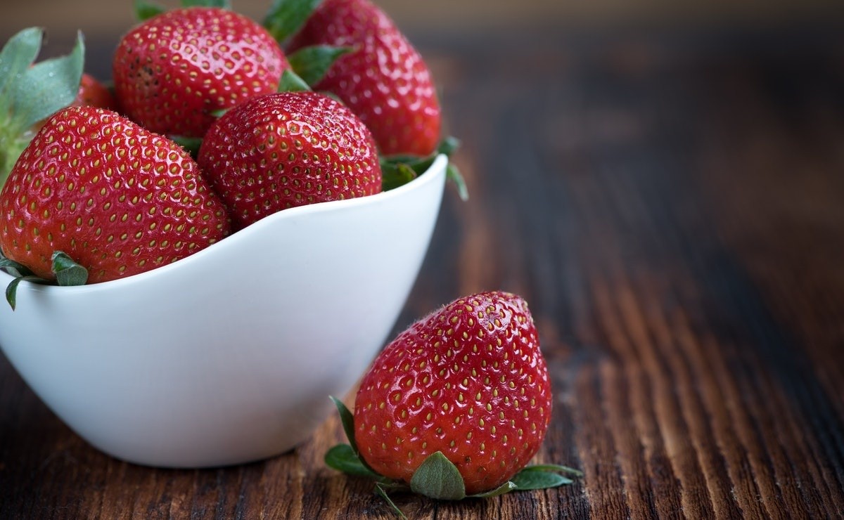 Strawberry Mask To Combat Aging And Dark Circles
