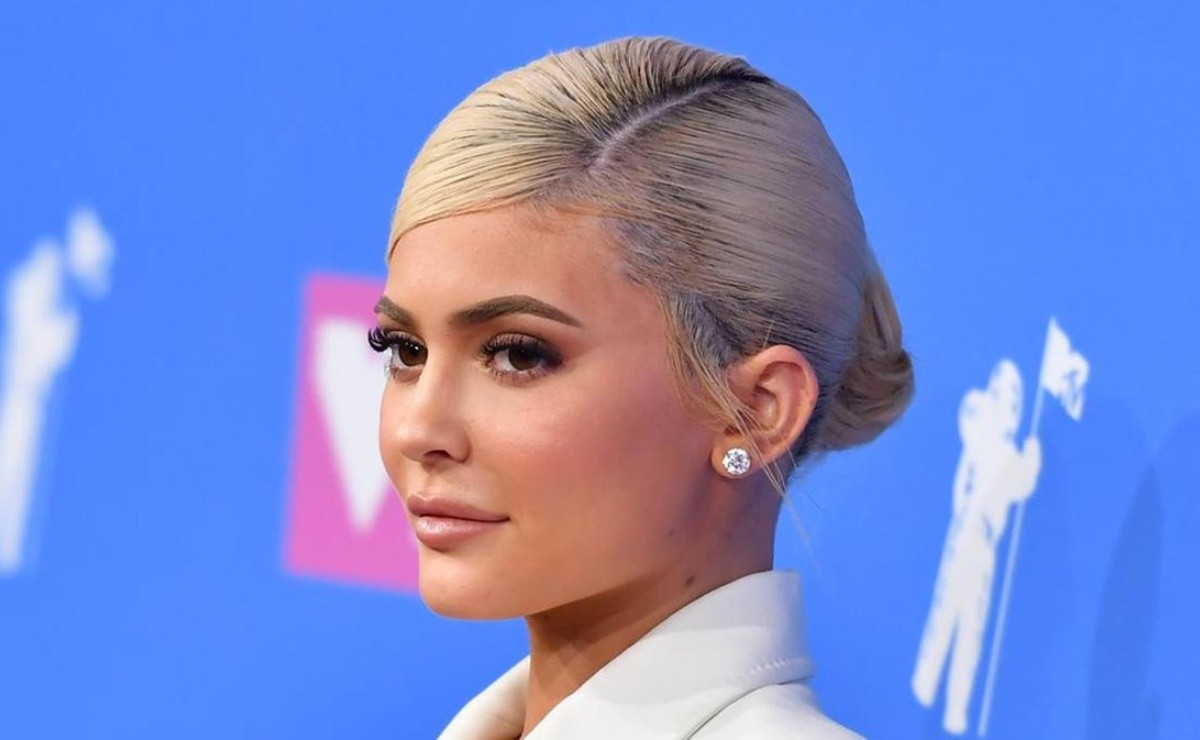 Kylie Jenner With Hair Shorter Than Ever