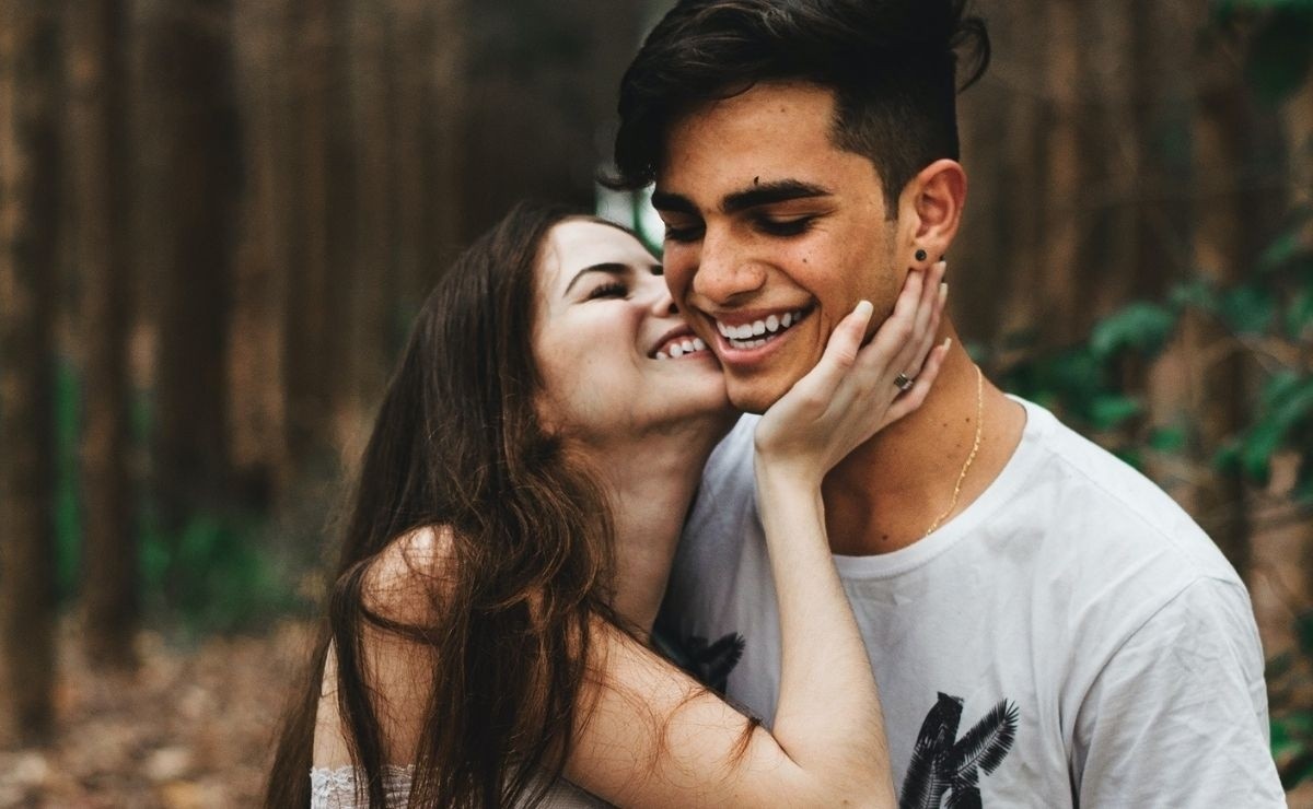 5 things happy couples do and make them stronger