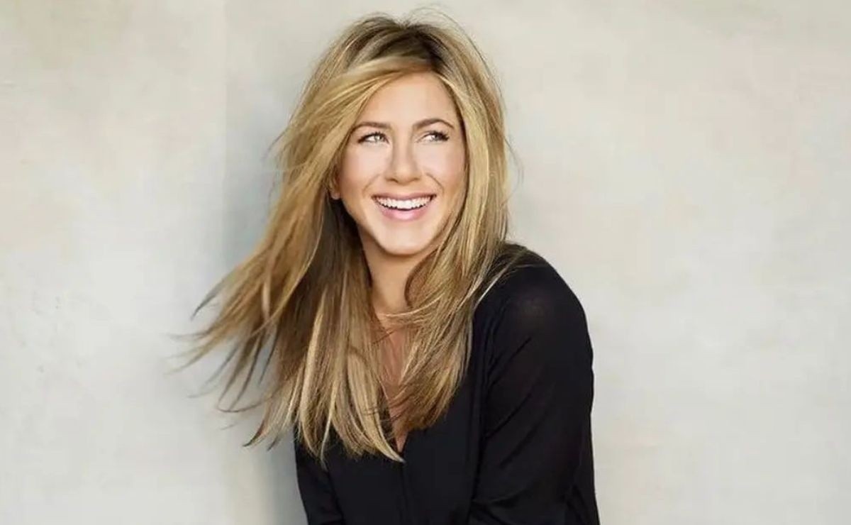 At 53 Jennifer Aniston premieres haircut called 'style of the year'