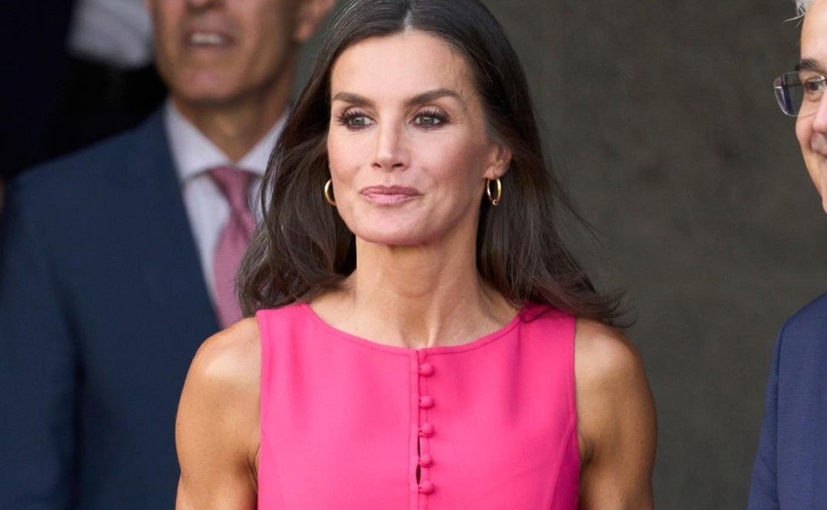 Queen Letizia Ortiz gives the old man to her 49 looks gray hair