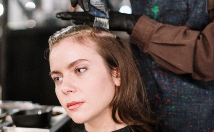 This is how you repair your hair dyed with cornstarch and make it grow. Photo: Pexels