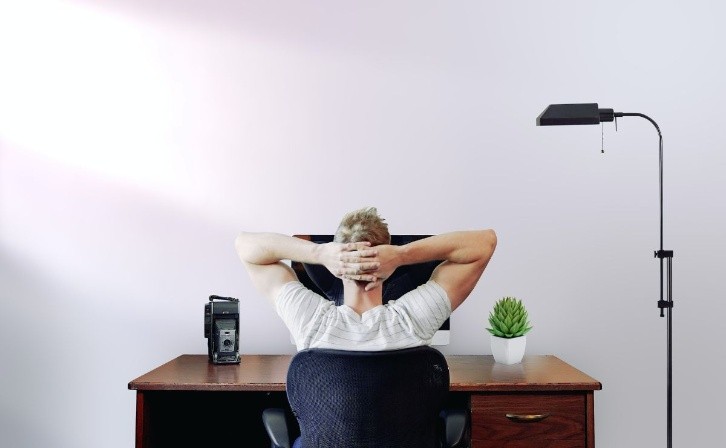 Things you should avoid if you don't want to live with daily stress. Photo: Unsplash